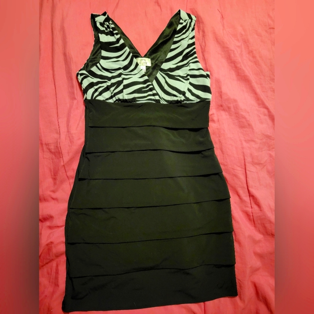 Sweet Storm zebra print and black bottom dress size large